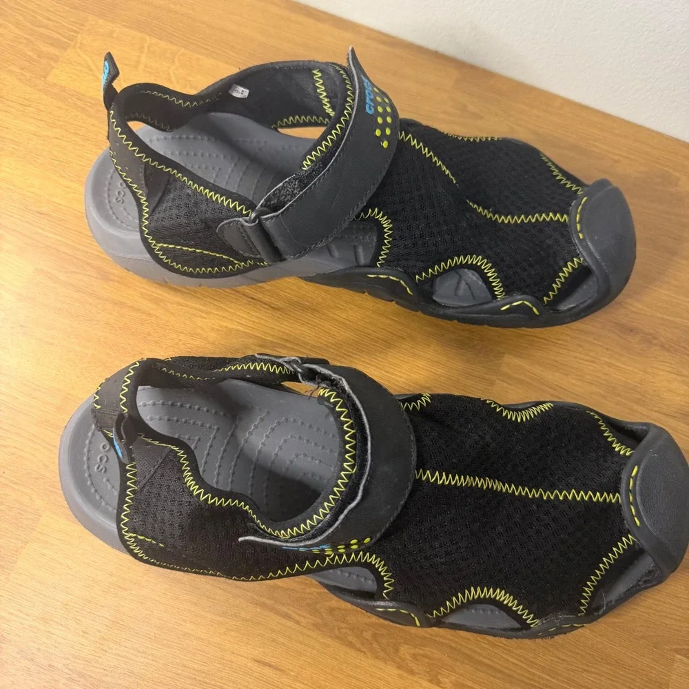 Crocs Swiftwater Mesh Deck Sandals Mens 12 Black Charcoal Lime 15041 Water Shoes
